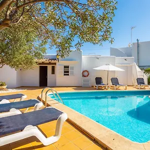 https://villa-corb-mari-porto-petro-mallorca.allmallorcahotels.com